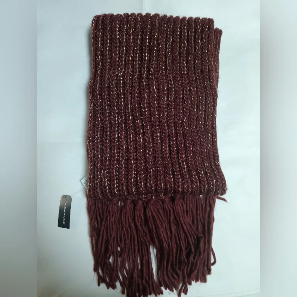 Melrose and Market  Knit Scarf with Fringe In Burgundy And Gold Metallic
